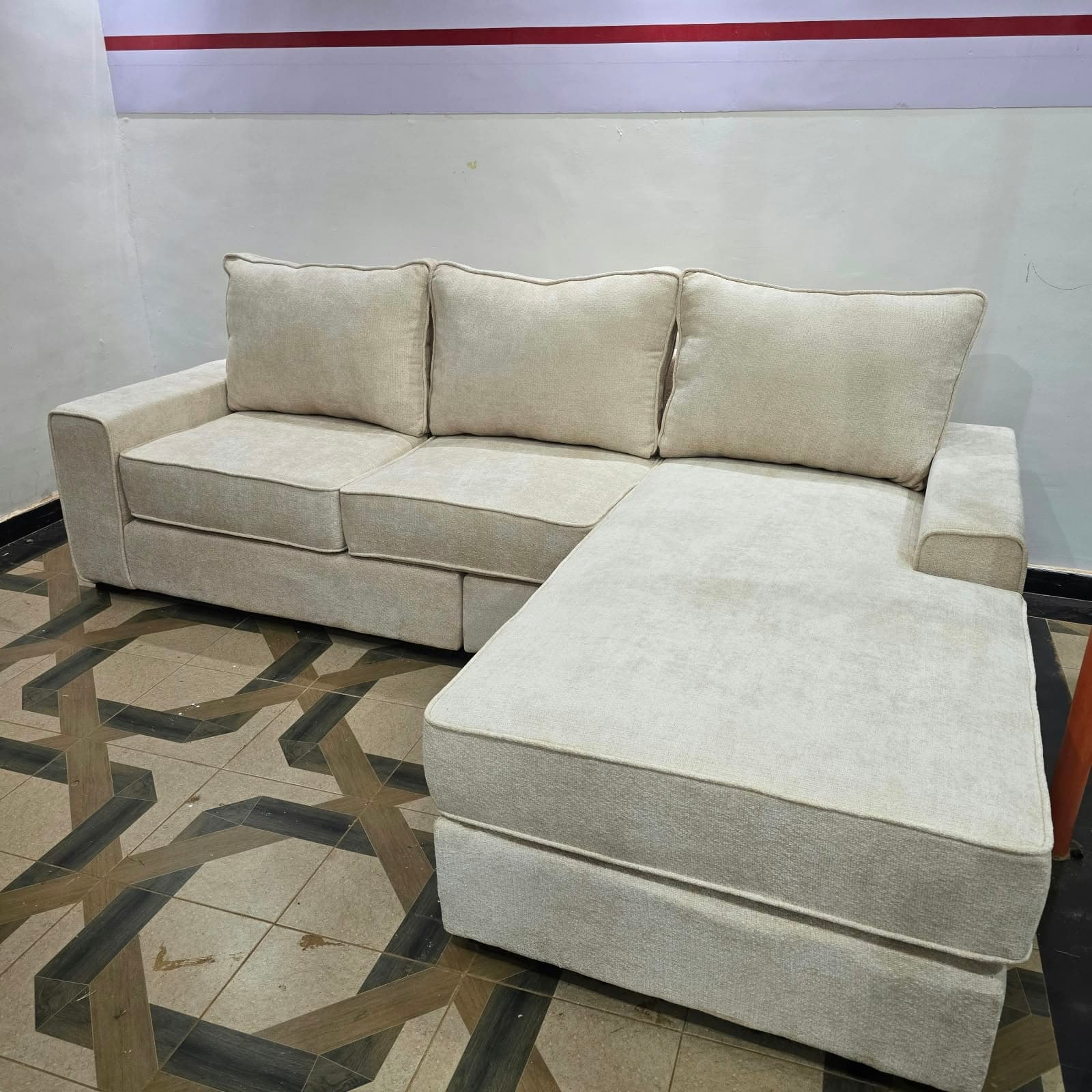 Adjustable L-Shape Sectional Sofa (Cream) — image 1