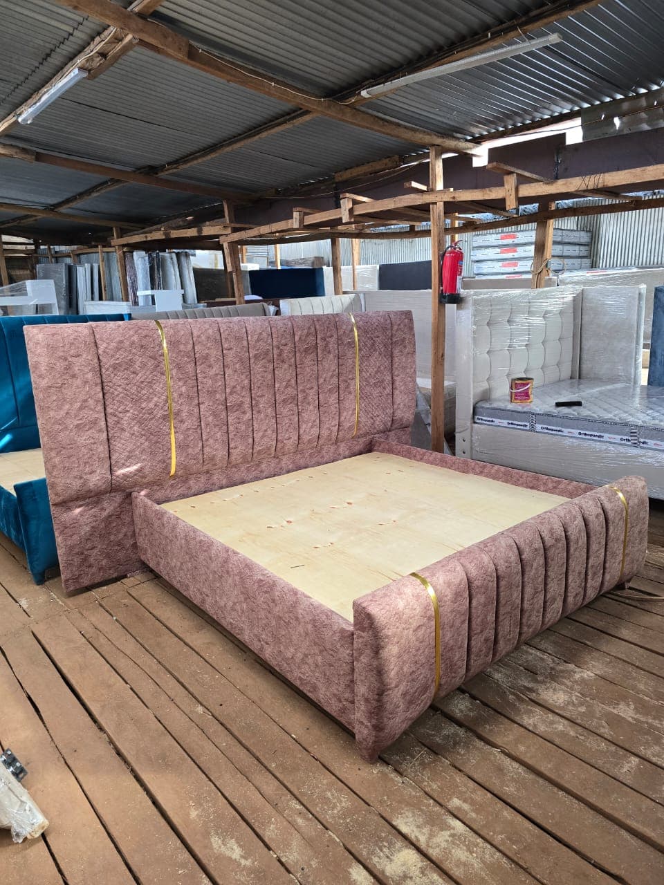 Extended Headboard Bed — image 1